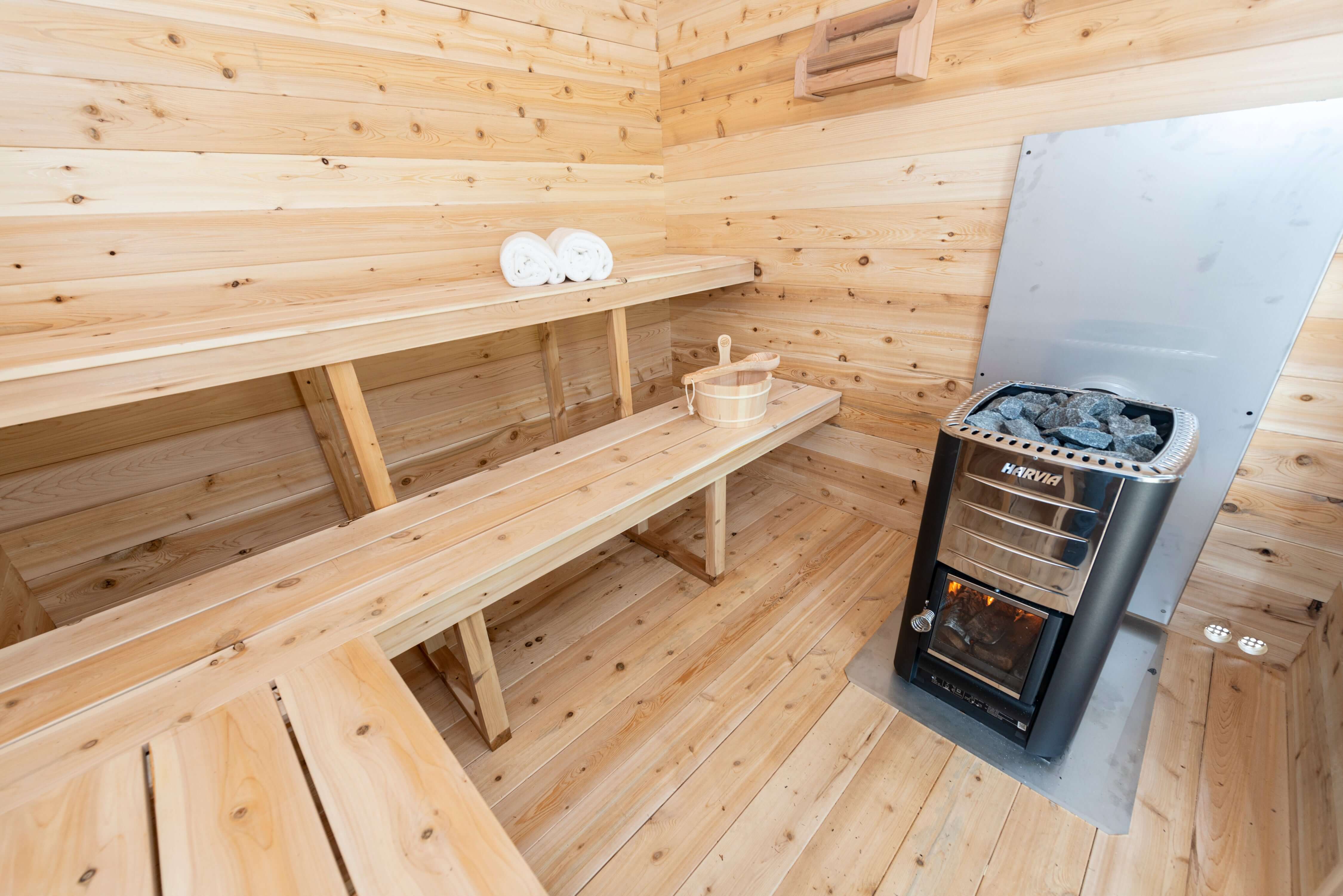 Dundalk CT Georgian 6 Person Outdoor Sauna CTC88