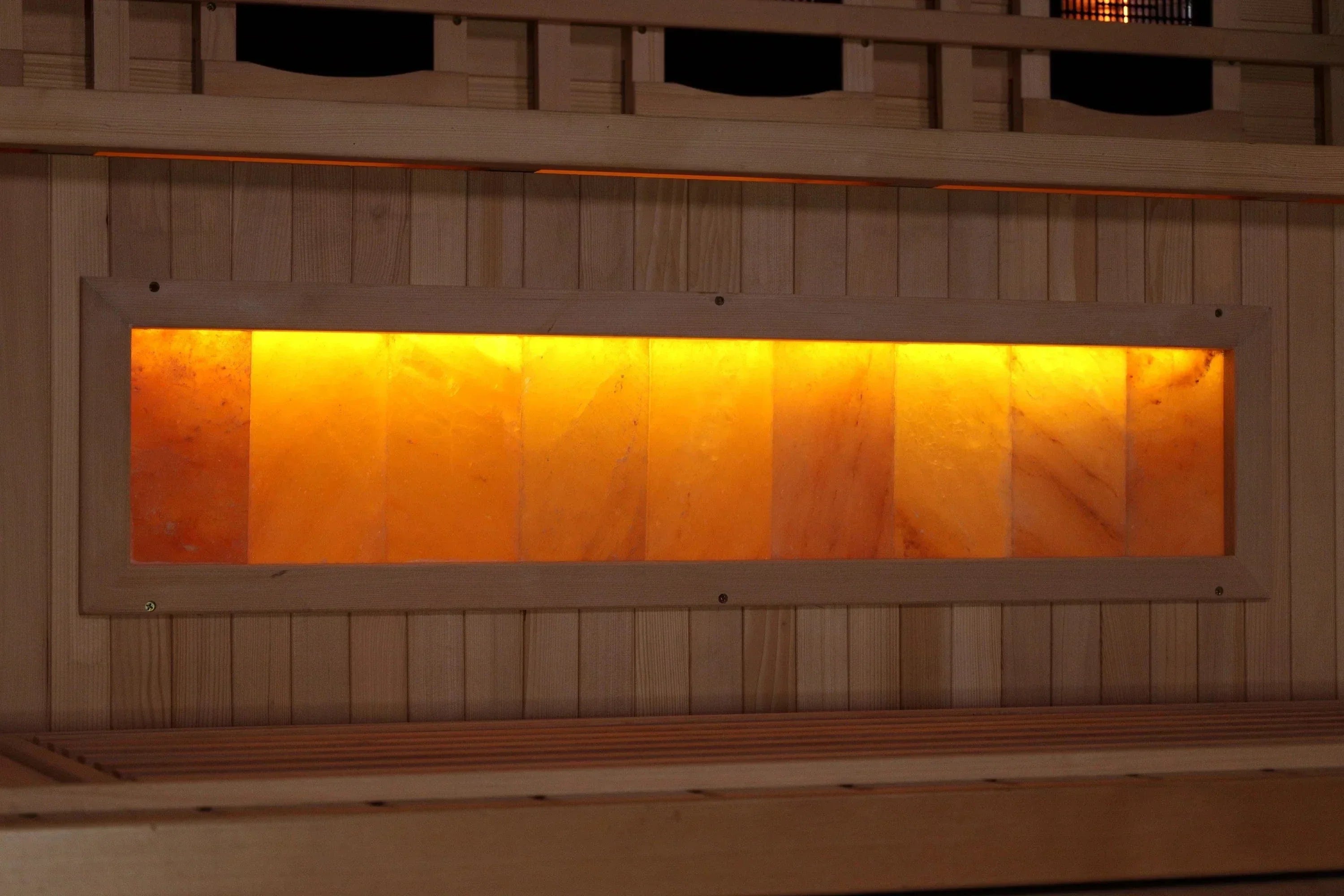 Golden Designs 4-Person 2025 Reserve Edition GDI-8040-03 Full Spectrum with Himalayan Salt Bar