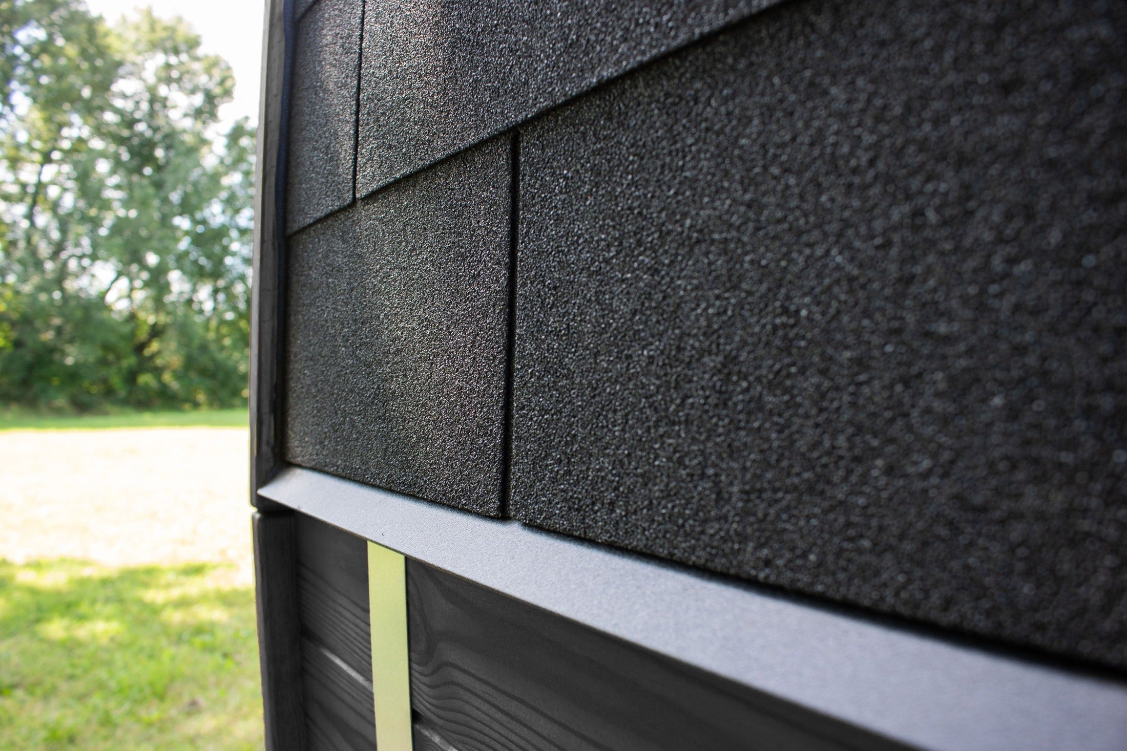 Leil Black Cube Classic 4 Person Outdoor Sauna Kit