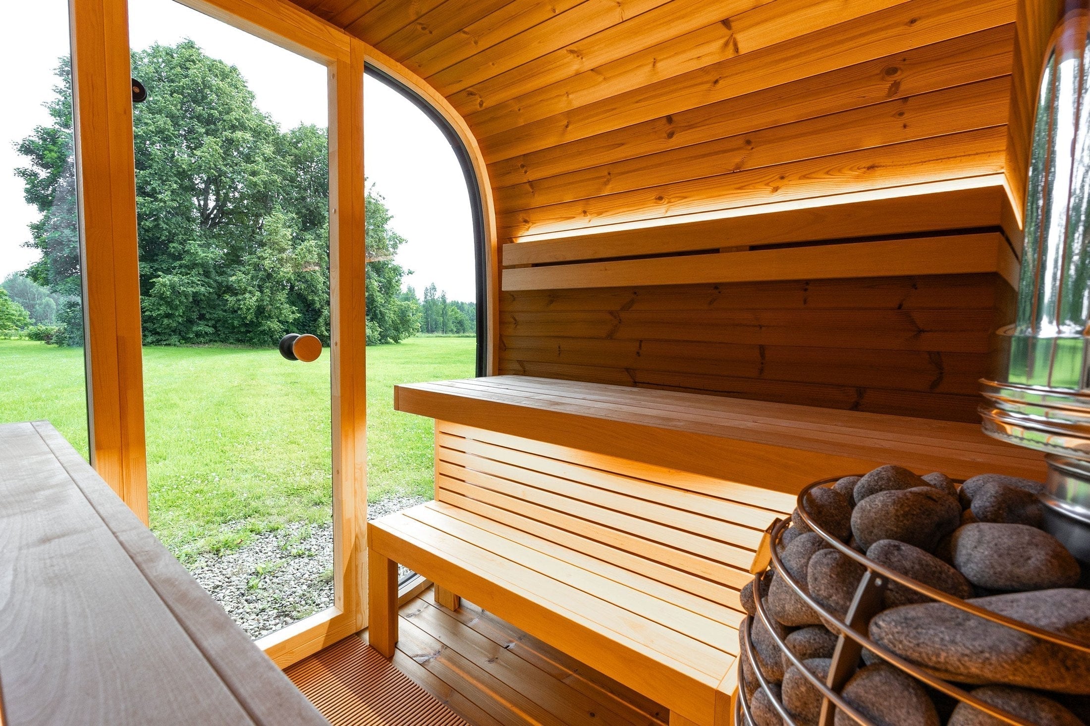 Leil Black Cube Comfort 6 Person Outdoor Sauna Kit