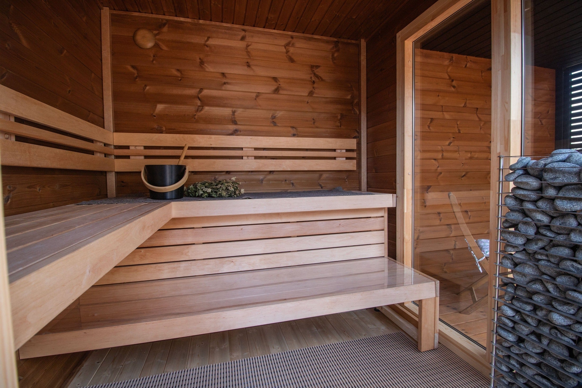 Leil Patio S Plus 4 Person Outdoor Sauna