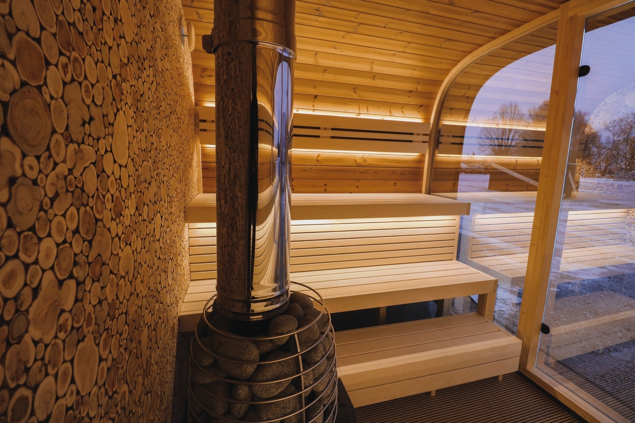 Leil Round Cube Single Outdoor Sauna 6-8 Person