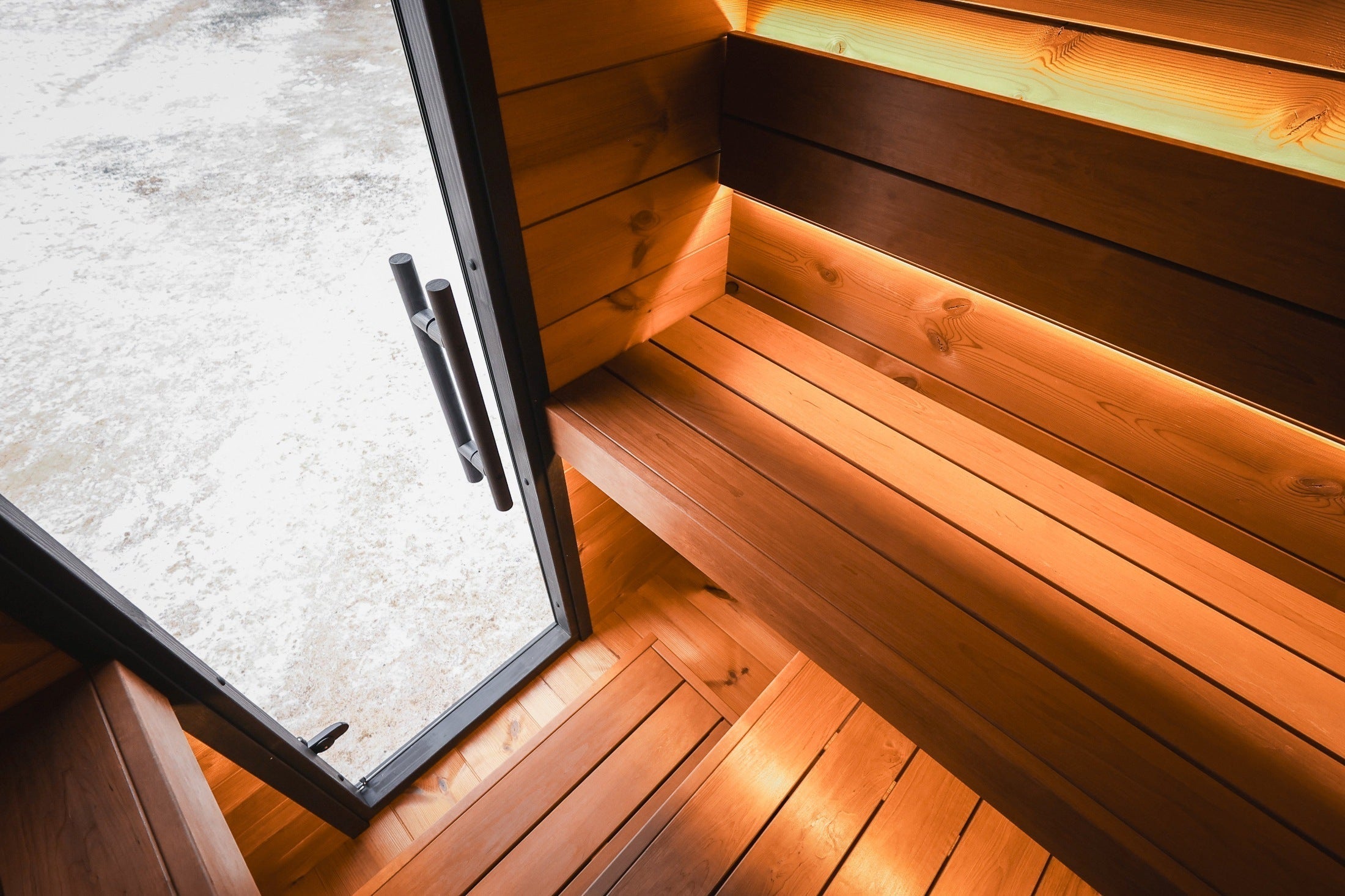 Leil Viva 180 4 Person Outdoor Sauna Kit